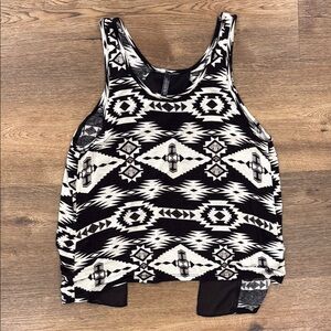 Full Tilt Black and White Graphic Sleeveless Tank Top